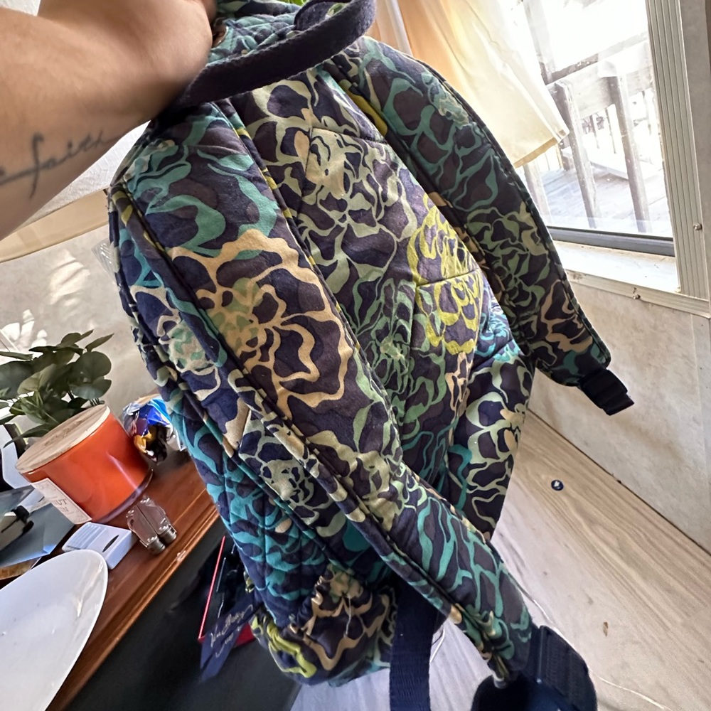 Backpack - Picture 2 of 3